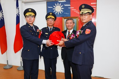 和平、霧峰警分局長交接布達 張副市長:營造更優質安全居住環境