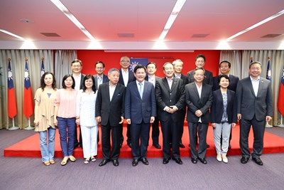 外交部駐外館長拜會中市府 林市長邀共同宣傳花博
