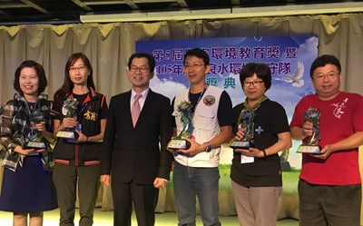 參與國家地理頻道拍攝 中市紫斑蝶生態保育協會獲國家環境教育獎特優