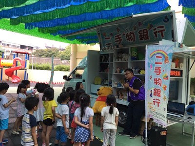 中市回收噗噗車前進幼兒園 環保卡通片寓教於樂