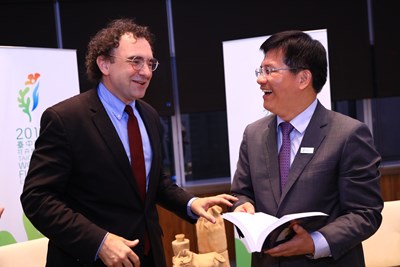 國際自由聯盟主席Dr. Juli Minoves拜會林市長,兩人商討台中市設立INGO中心的相關事宜