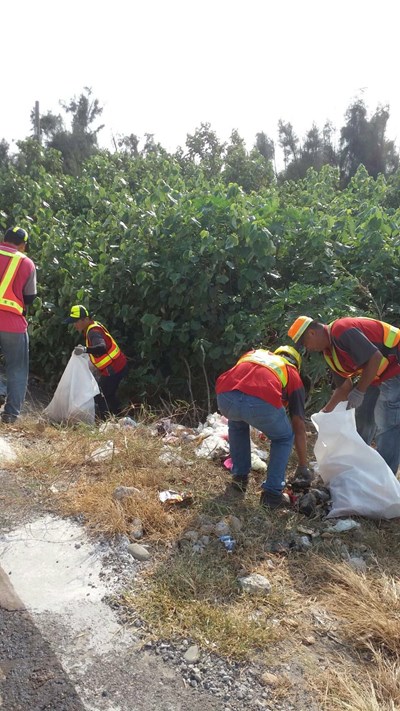 大安濱海樂園遭棄垃圾 環保局:持續追查行為人 將嚴懲決不寬貸