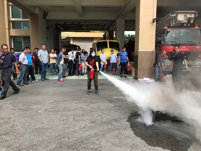 模擬展館發生火災、地震、爆炸等災害時如何正確處置