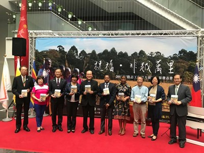 林副市長與貴賓合影