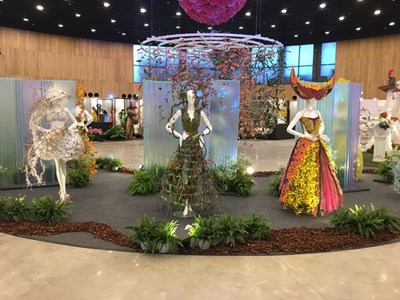 后里馬場花舞館花卉競賽檔期不斷，人體花飾設計大賽接棒展出