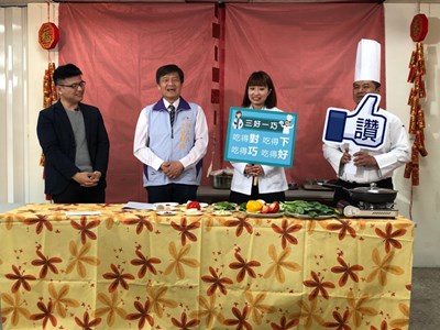 長者年菜新「煮」流 中市衛生局推廣均衡飲食顧健康