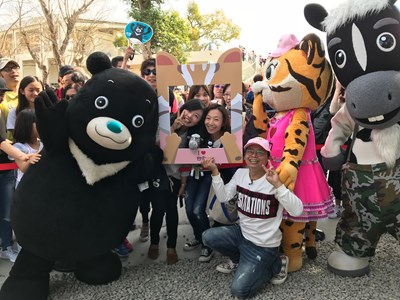 熊讚開直播宣傳台中花博台北週,完成闖關挑戰