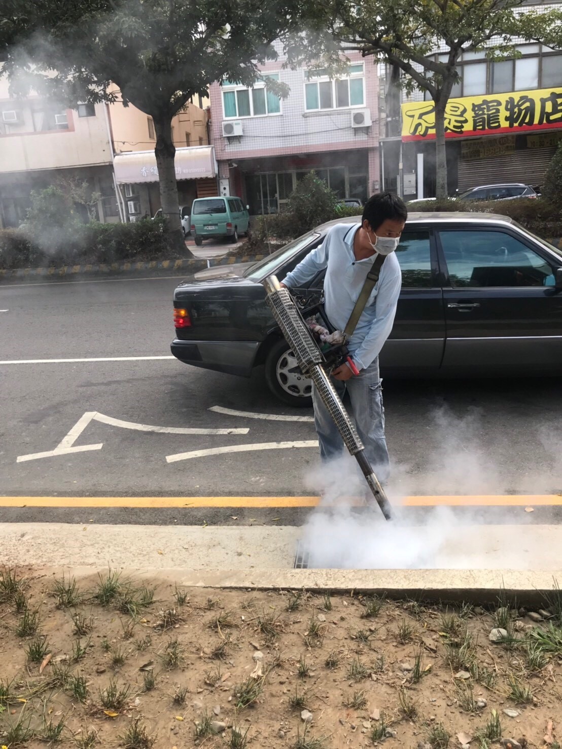 臺中市政府全球資訊網 市政新聞 杜絕登革熱傳播中市府展開全市預防性噴藥