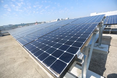 中市府補助設置太陽光電發電系統，鼓勵民眾使用綠能發電