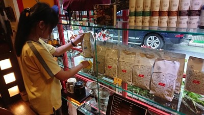 屯區少年社區服務職場體驗 一日店員啟發學生職業興趣
