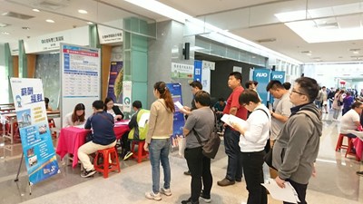 中市勞工局:雇主招募職缺薪資未達4萬 應公開薪資或薪資範圍
