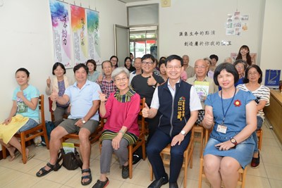 徐登志老師講古 客委會主委江俊龍前往聆聽