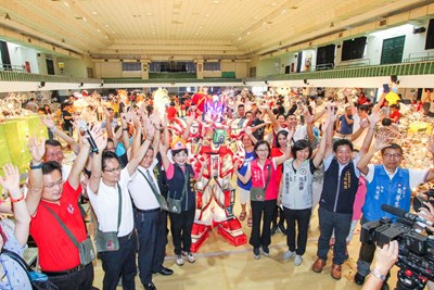中市辦花燈製作研習 楊副市長盼燈會圓滿舉辦也為學員加油