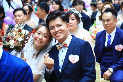 台中市第2場聯合婚禮「2019真愛久久」 8月30日開始報名，圖為首場婚禮參與新人