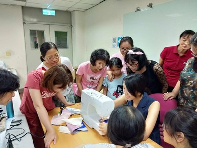 台中女兒館「手作布衛生棉」研習 推廣環保觀念