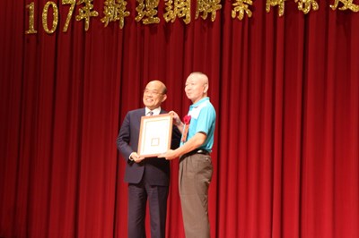 太平郭正吉委員榮獲獨任調解行政院長獎(獨任調解件數275件),為全台中市績效最優良者