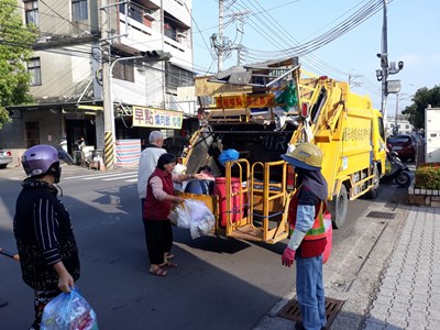 國定假日定時定點垃圾收運