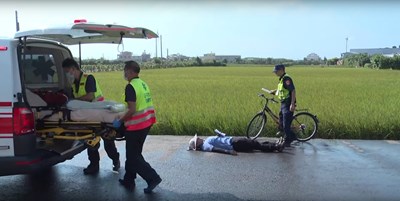 救護車參與演練 場面逼真