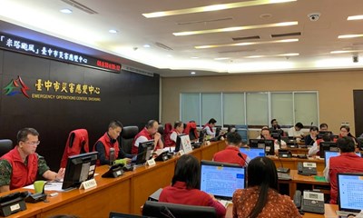 米塔颱風解除陸上警報遠離 中市府持續緊盯隨時應變