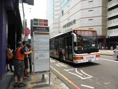 讓公車更好等!台中交通新制今上路 誤點脫班自動開罰