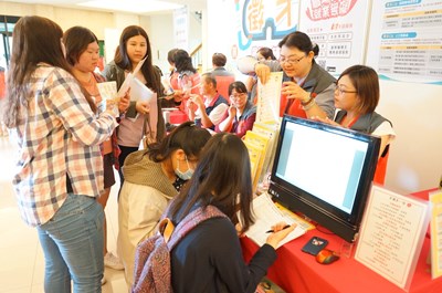 5月份海線首場大甲幼獅徵才針對青年進行職涯金功略介紹