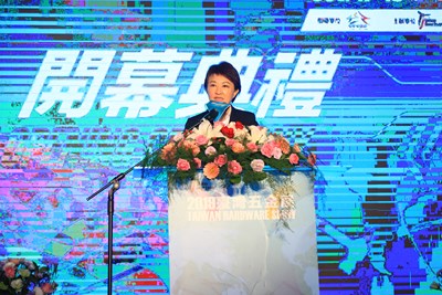 盧市長表示，市府將扮演好拼經濟的龍頭角色