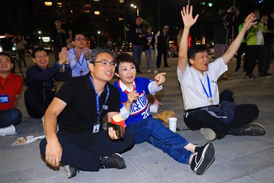 12強賽台日大戰壓軸登場! 盧市長與球迷一起為中華隊加油