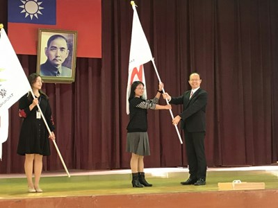 中市語文競賽代表隊進軍全國 教育局授旗盼再創佳績