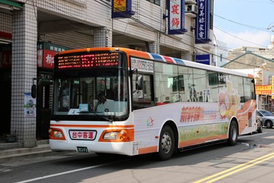 中市157路公車明起增駛甲后路