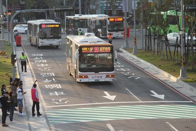 台中轉運中心增12條公車路線停靠