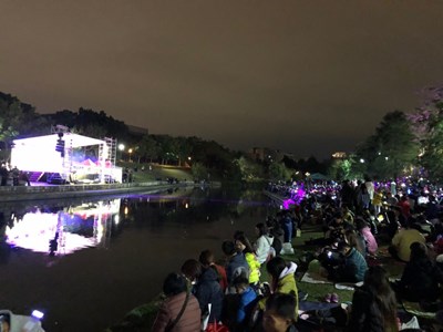 大里康橋河畔跨年晚會 贈DIY復古小提燈迎燈會