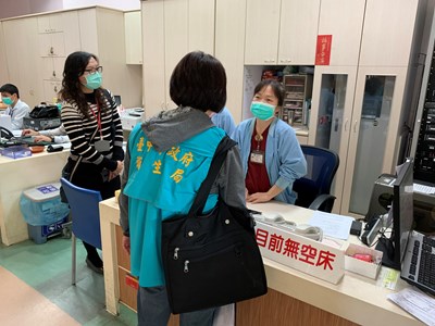 衛生局至醫院查核類流感診間設置與就診動線,輔導醫院落實急診就醫病患分流,避免院內交叉感染