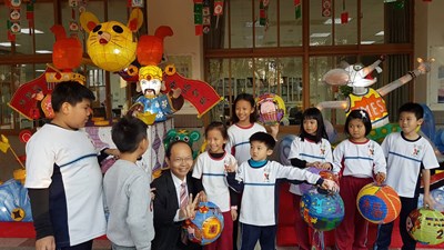 燈會融入教學 中市仁美國小邀學生彩繪花燈