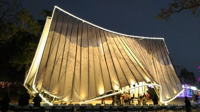 台日聯手打造15米高藝術燈組　里山禾樂燈區展農村風情
