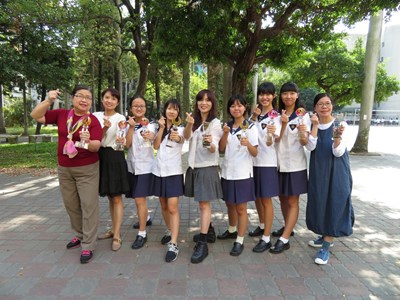 助金手獎學生出國研修 中市教育局期許學生強化專業能力