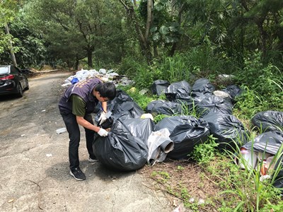 環保局加強取締非法棄置物,實際稽查蒐證情形