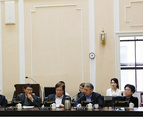 中央宣告生煤條例部分無效 令狐副市長赴行政院會為民發聲