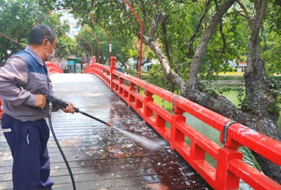 維護廠商加強清潔園區設施