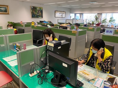 消費者如有消費上的問題,可多利用全國性消費者服務專線或電洽法制局,由專業人員提供免費諮詢服務
