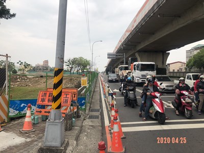豐原大道一段北向橋下車道現況,4月30日起封閉