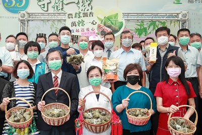 農會集資贈醫護萬顆肉粽 盧市長:萬「粽」一心保衛家園