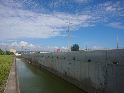 及時封堵防汛缺口!梧棲區大庄支線排水溝護岸復建工程完工