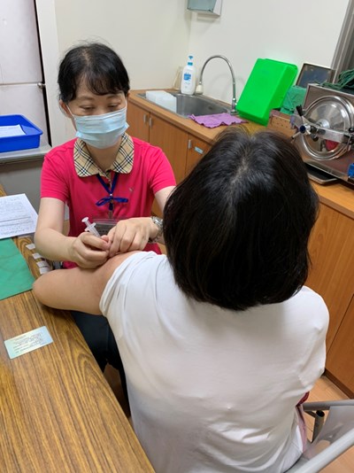 中市府增購肺炎疫苗到貨 分二階段供市民接種