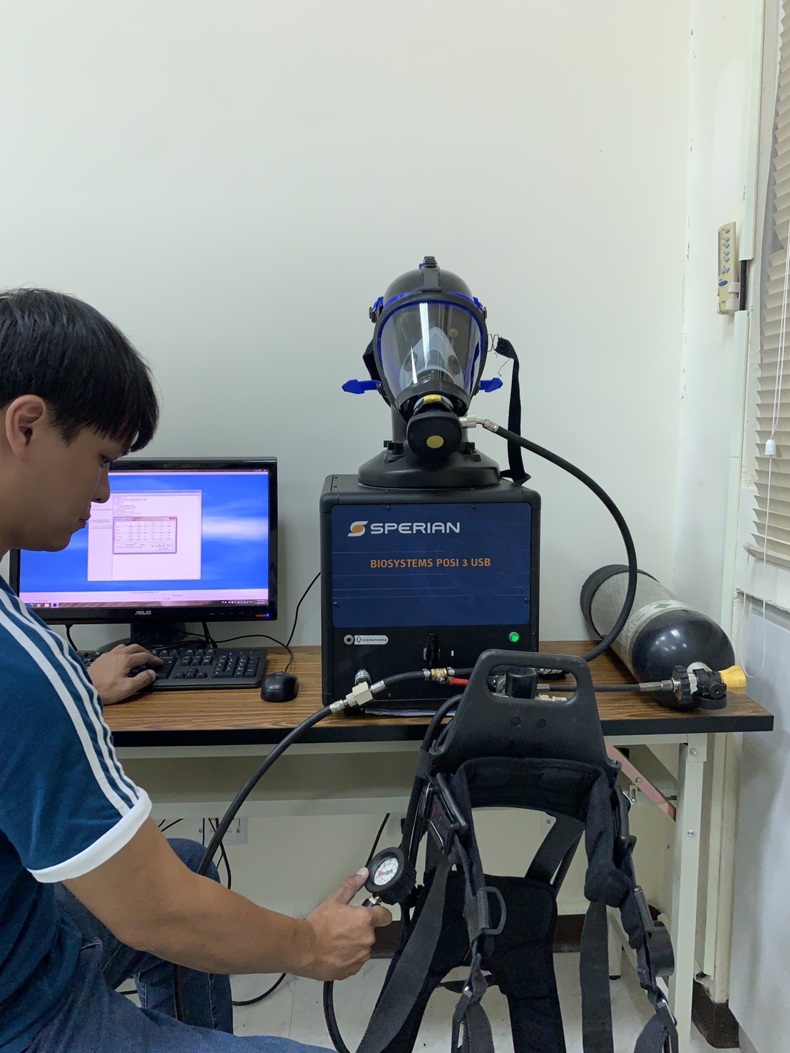 臺中市政府全球資訊網 市政新聞 空氣呼吸器火場必備中市消防局成立專業維護站