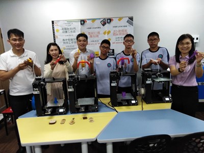 創客中心-自造夢工坊,將3D列印、雷射雕刻、雷射切割等先進技術融入課程