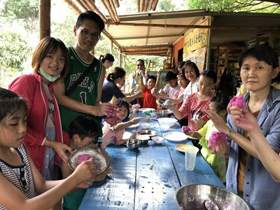 家務不分性別 中市「性平小旅行」提倡性別平等