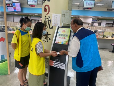 大里地政招募青年志工 服務地方獲肯定