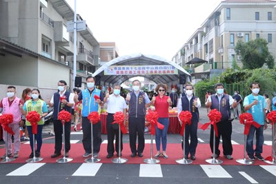 宛如串聯東區和太平的鵲橋  東英十七街拓寬一倍更好行