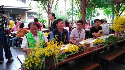 賞花、食果、尋古 訪新社體驗農村風情