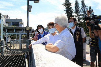 市長盧秀燕視察石岡壩儲水情形